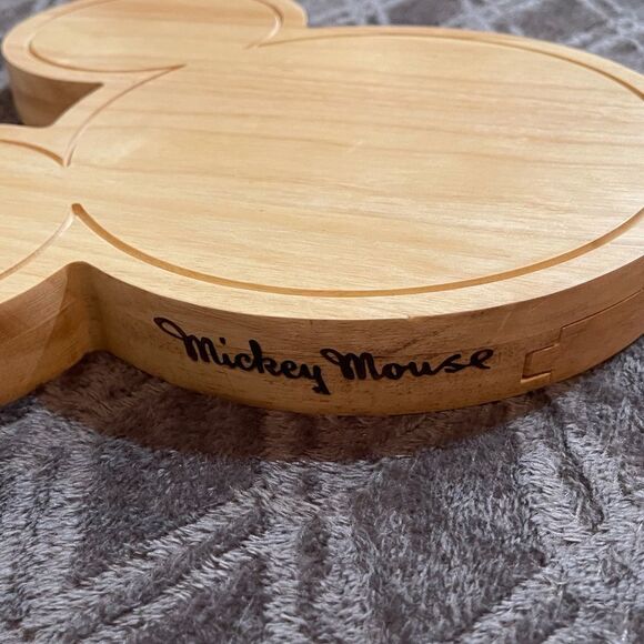 Disney Mickey Mouse cheese tray with tools NWT - Picture 3 of 13